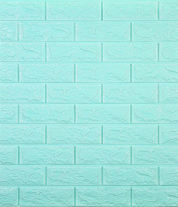 Cad iad na hairíonna atá ag scannán maisiúil gráin adhmaid?