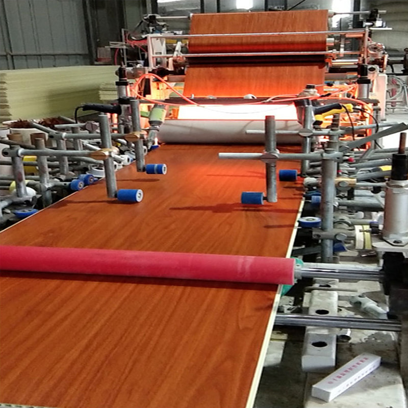 Painéal Balla PVC Snáithín Adhmaid Bambú Comhtháite Nua-Aimseartha le haghaidh Cúlra Teilifíse Painéal Balla Pacáiste Crua le haghaidh Uasteorainn Intí le haghaidh Úsáid Óstáin