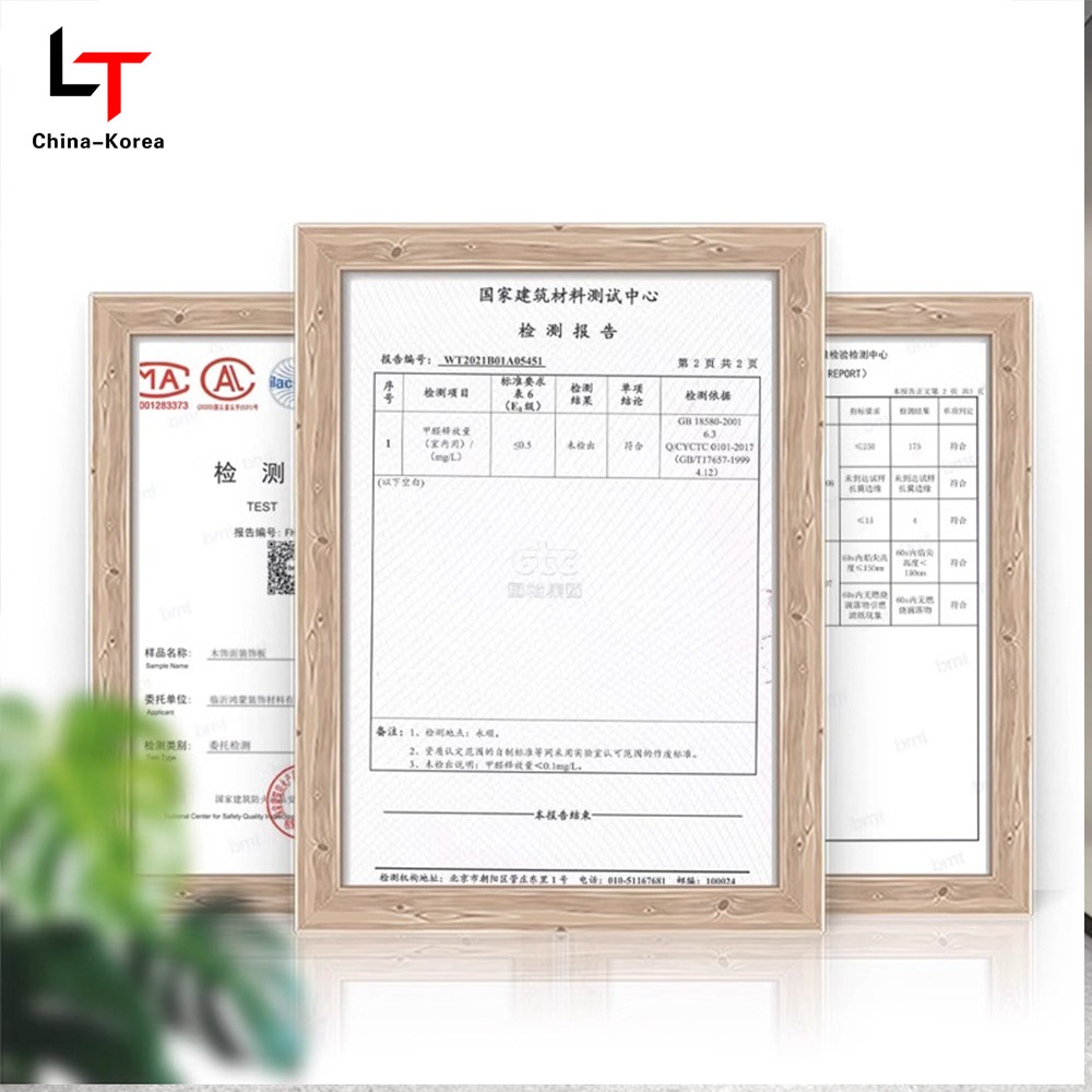 1220 × 2440mm Éicea-chairdiúil PVC Tá veinír curtha orthu Adhmad Grán Painéil Balla Maisiúla le haghaidh Balla Dhíon Cladach Uiscedhíonach Scratch- frithsheasmhach in éasca le Suiteáil