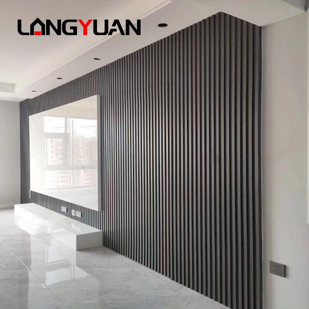 Painéal Balla WPC Dhíon Adhmaid Plaisteach Ilchodach Balla Bord Cumhdach Uiscedhíonach Soundproof agus Fireproof le haghaidh Iarratas Giomnáisiam Maisiú Intí Baile