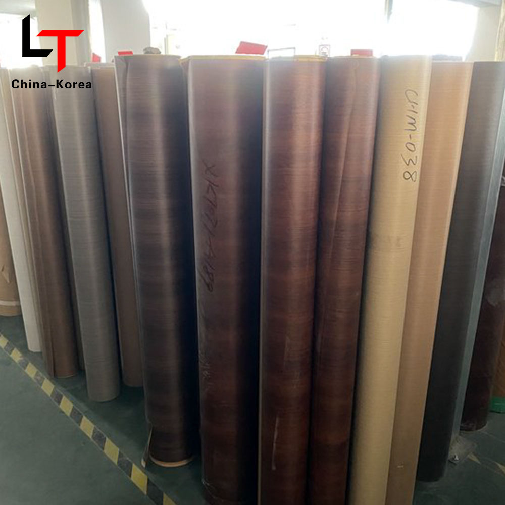 Scannán aistrithe teasa lannú priontála 3D 5D Scannán Maisiú Troscán PVC Foil Preas Foil le haghaidh Painéal Balla Doras Bord UV WPC