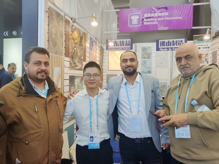 D'éirigh le Haining Longtime a rannpháirtíocht san Canton Fair a thabhairt chun críche
